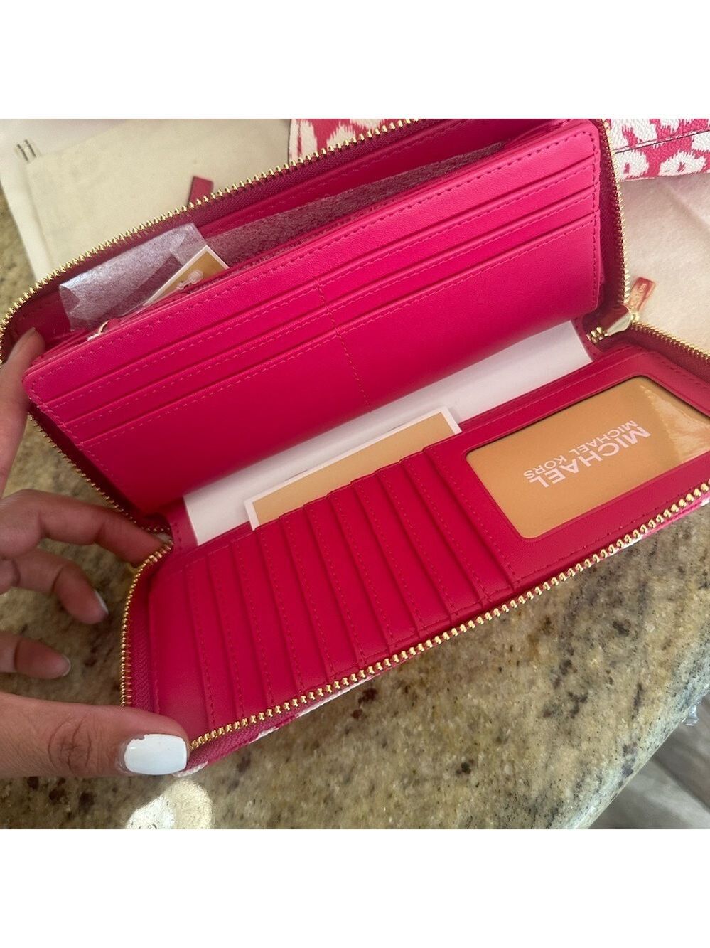 New MICHAEL MICHAEL KORS Large Logo Continental Wallet pink / ivory - Picture 6 of 6